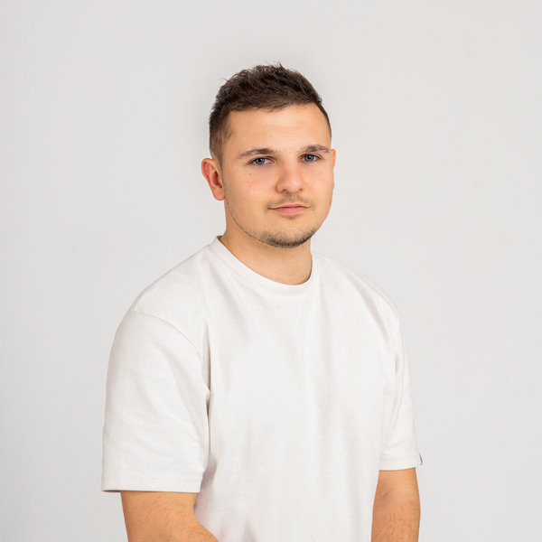 Portrait de Raphaël PATSELIS, Expert diagnostiqueur chez ESSENTIEL Diagnostics Immobiliers